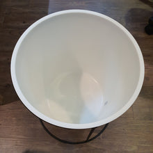 Load image into Gallery viewer, SW White Round Pot with metal stand (PA20)
