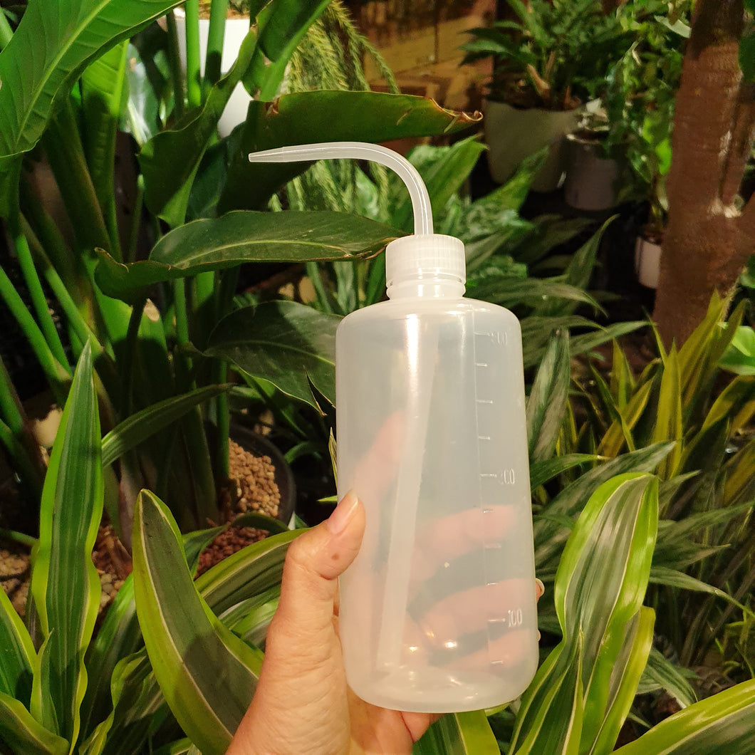 Plastic watering bottle (squeeze type)