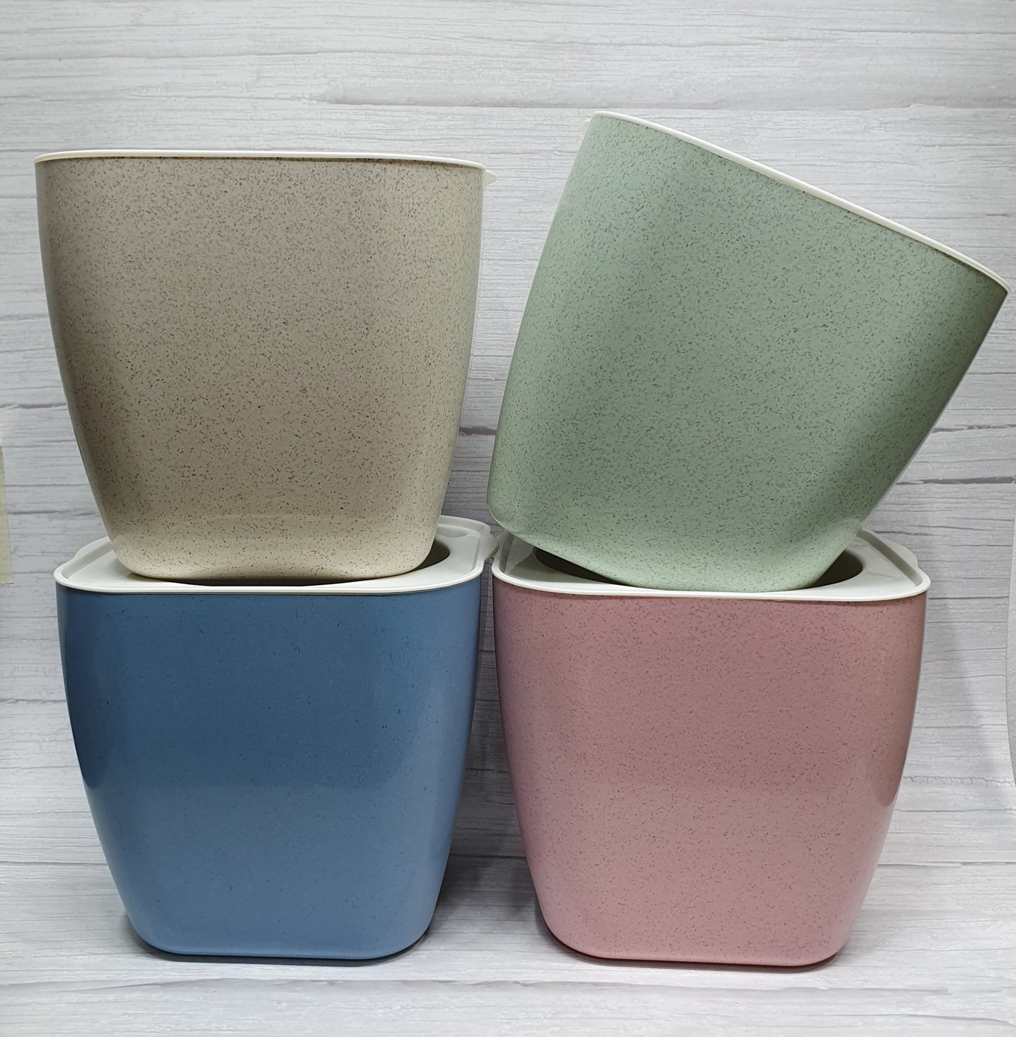 Biodegradable self watering pots (square)